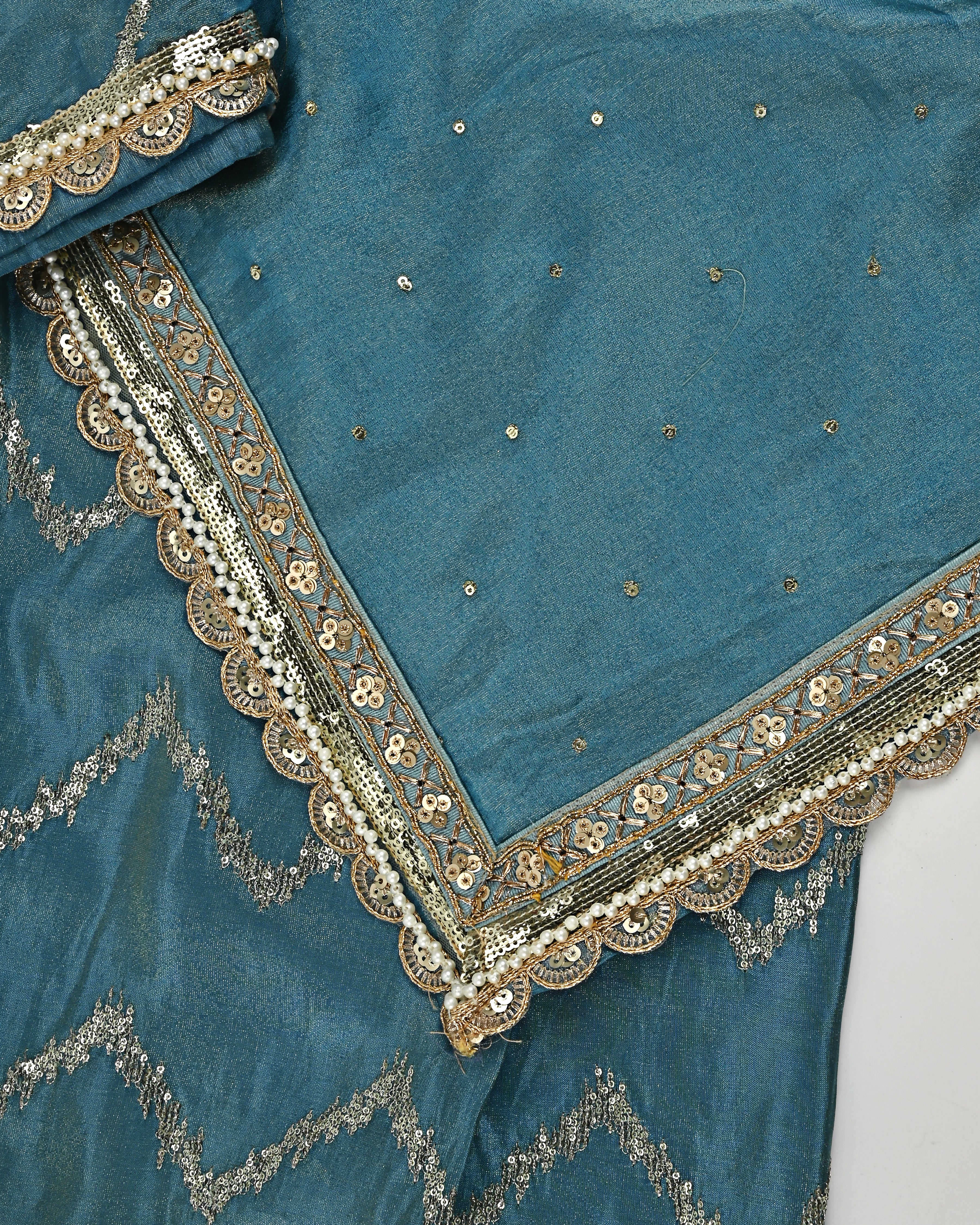 Morpich RCJ With Heavy Floral Work & Golden Heavy Look Lacing