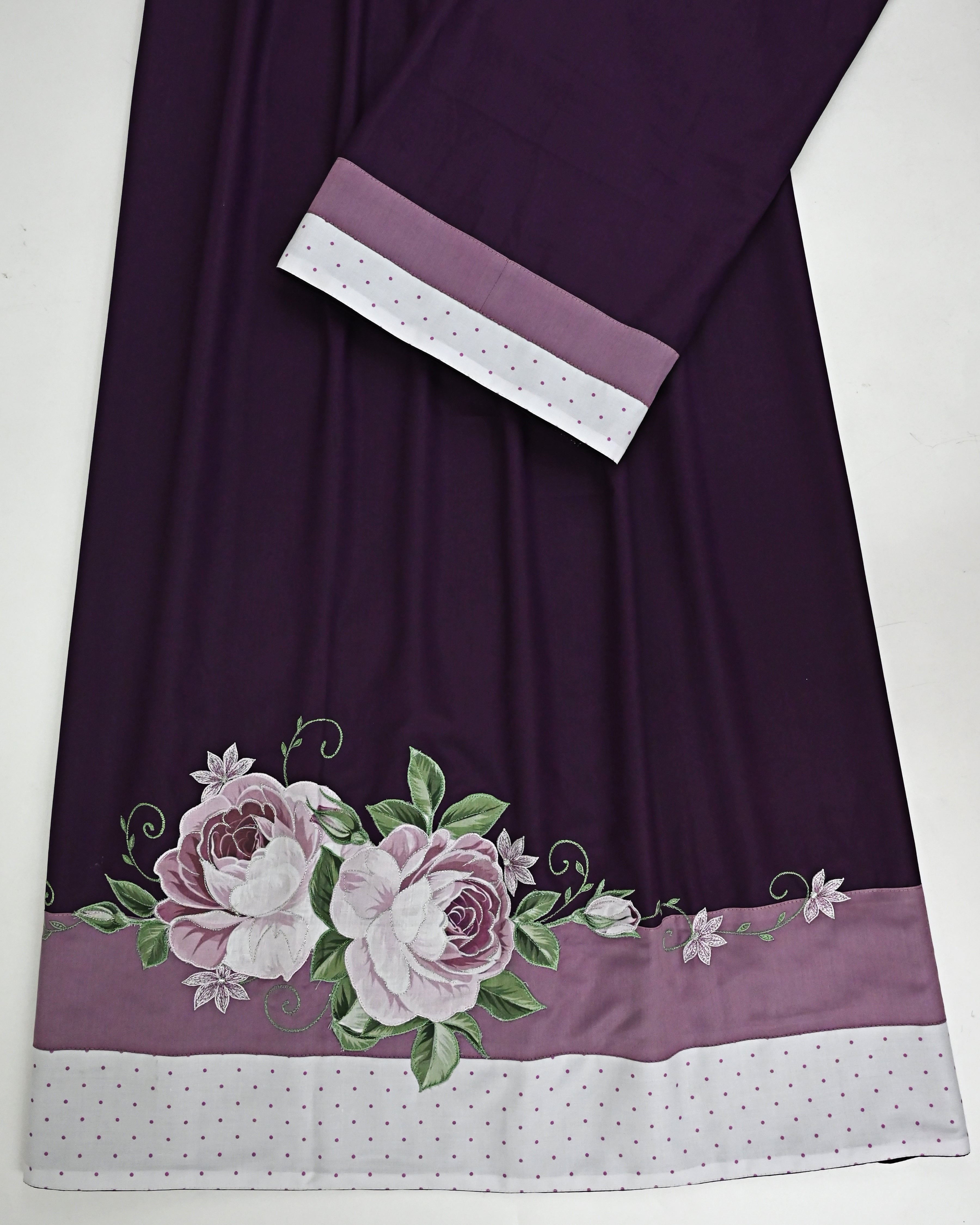 Deep Voilet Rida With Smart Plain Purple Dots Panel & Floral Applique Embroidery