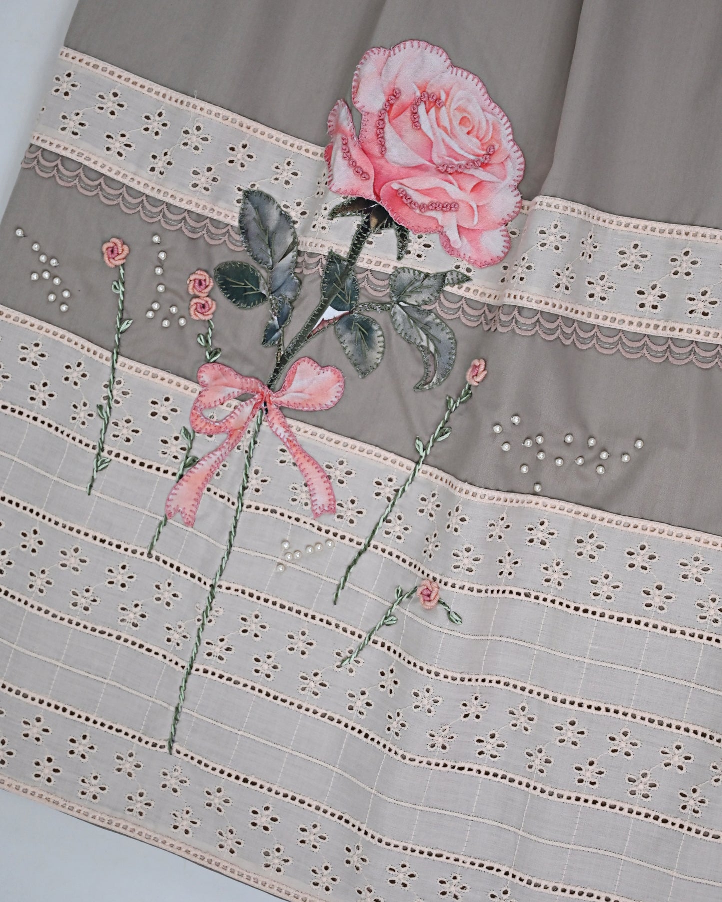 Ash Grey Rida With Smart Lacing Panel & Rose Work On It