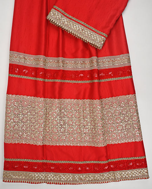 Blood Red Rida With Heavy Golden Panel & Golden Lacing