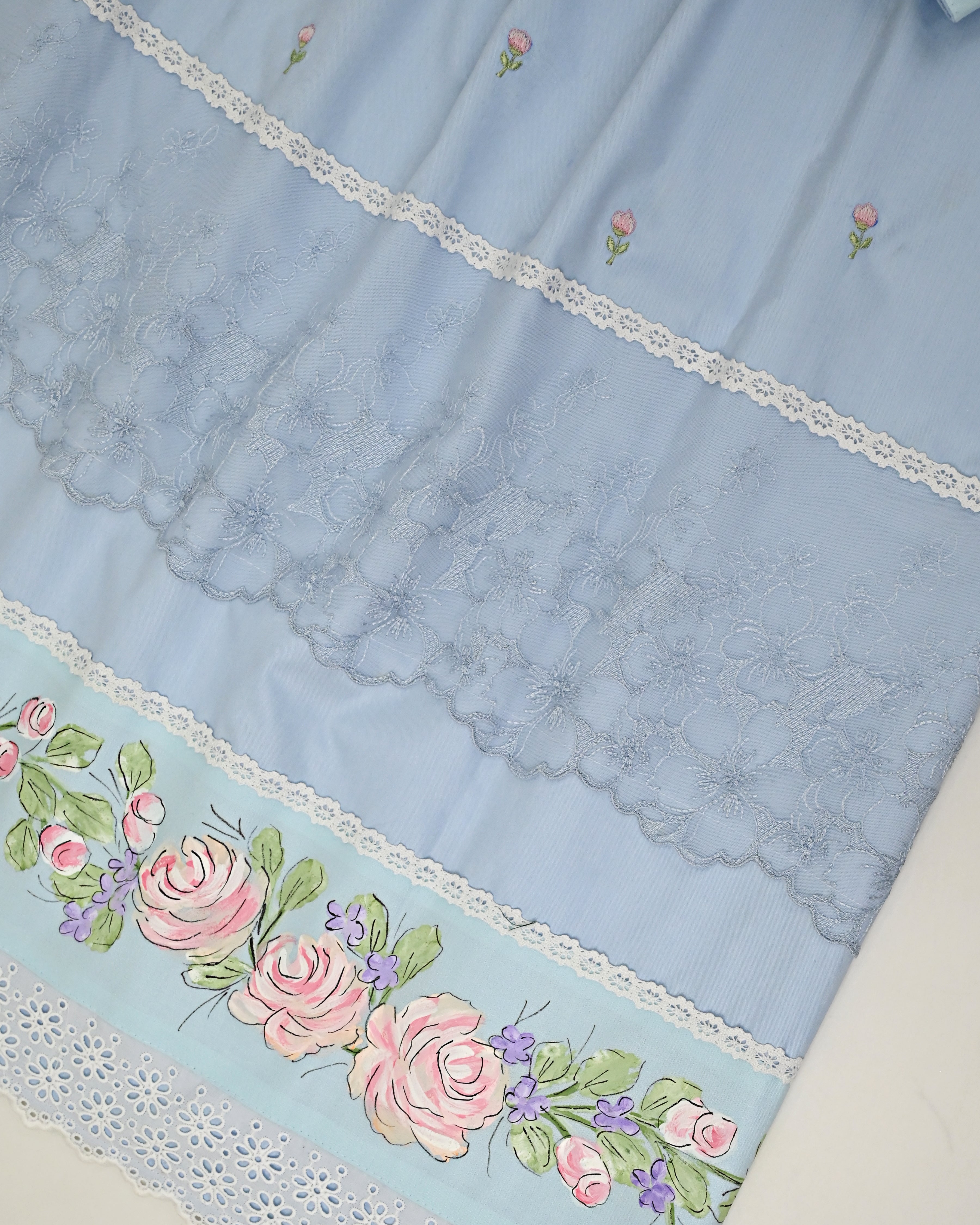 Sky Blue Rida With Smart Floral Lace & Smart Floral All Over Border Painting