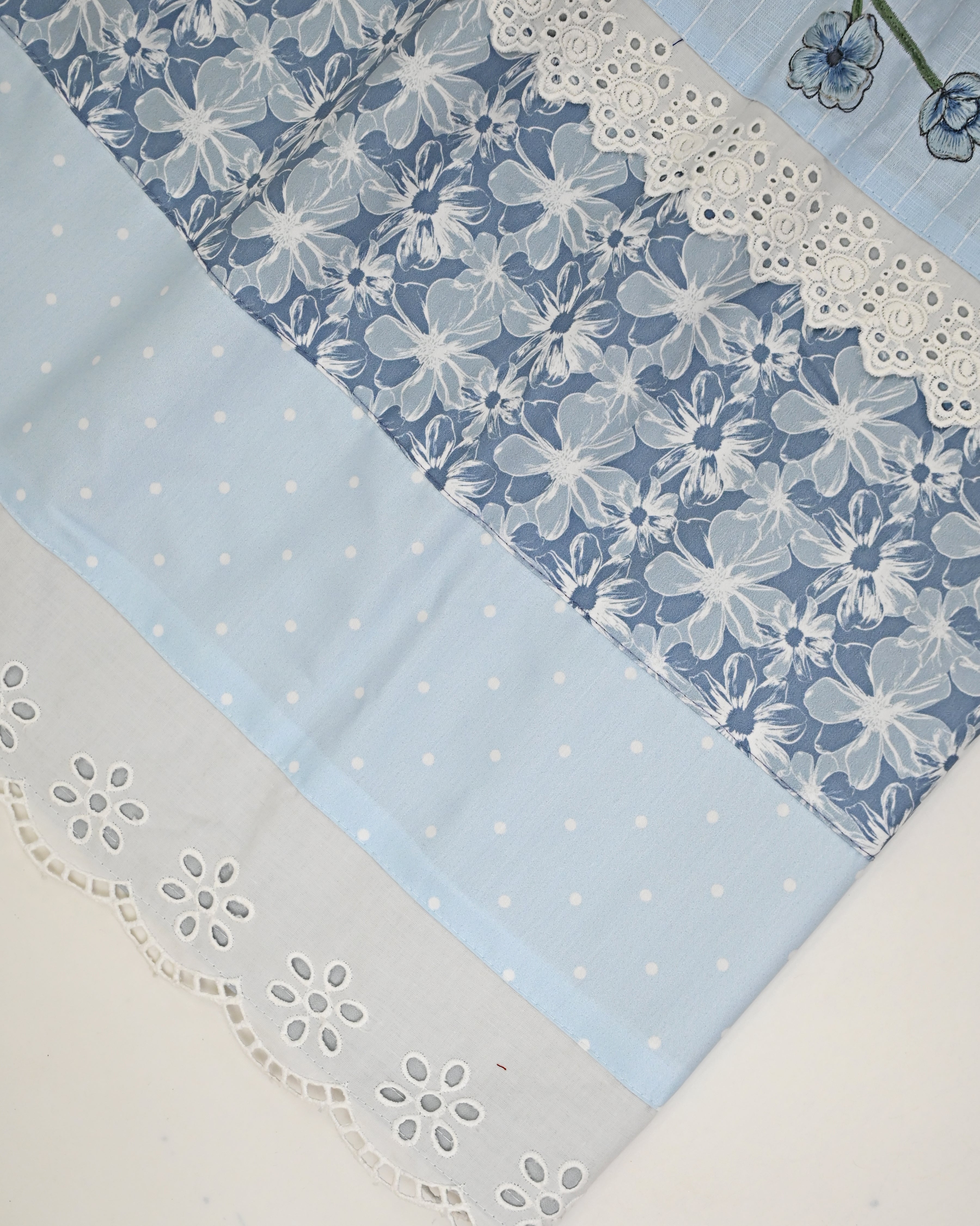 Heather Gray Light Rida With Smart Floral Panel Lace & Floral Embroidery