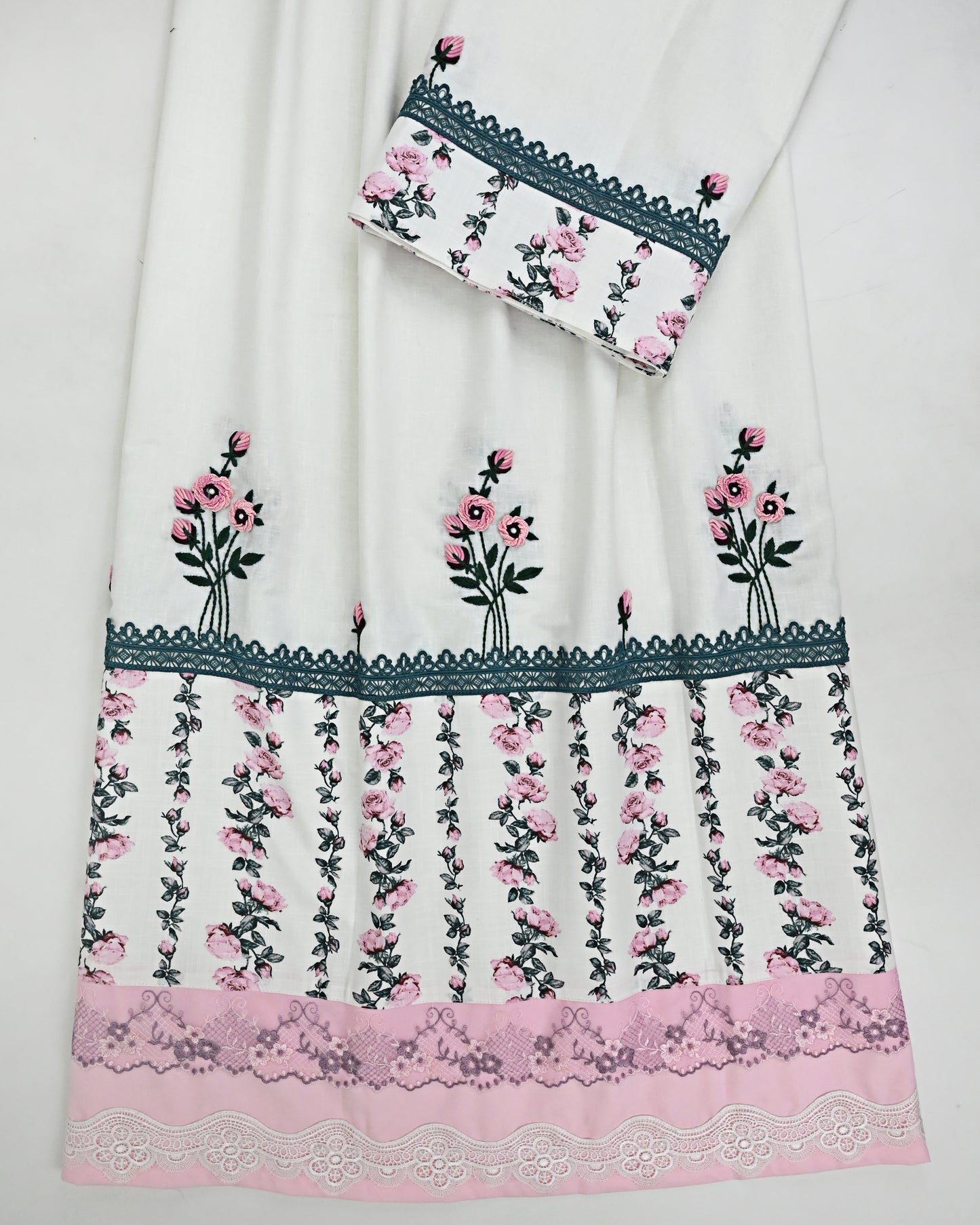 White Rida With Smart Floral Panel Lace & Smart Floral Bullion All Over Work